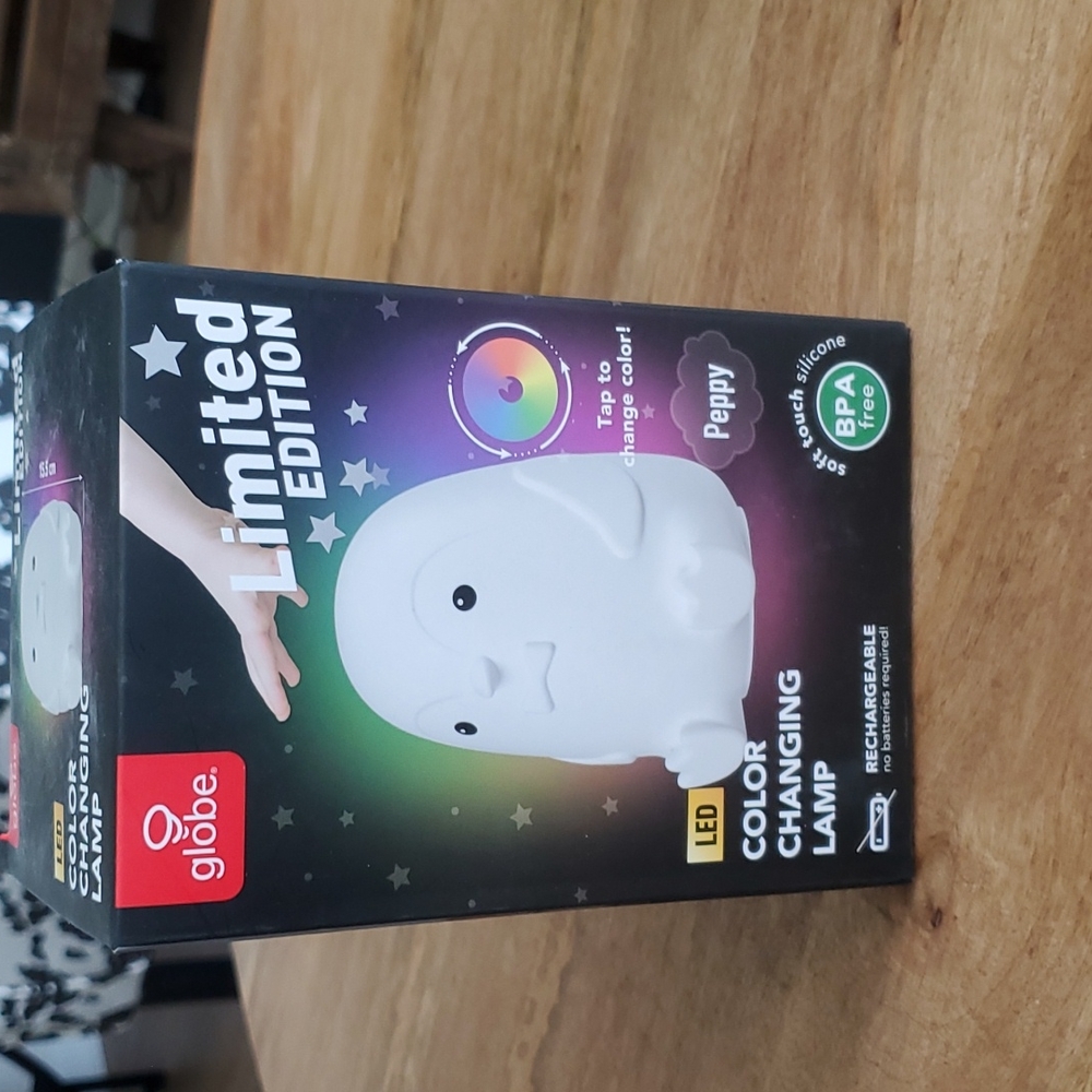 Globe LED Color Changing Lamp